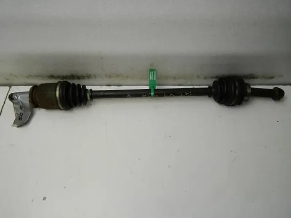 Привод SUBARU FORESTER SG5 EJ20 Зад Прав (Контрактный) D9996008