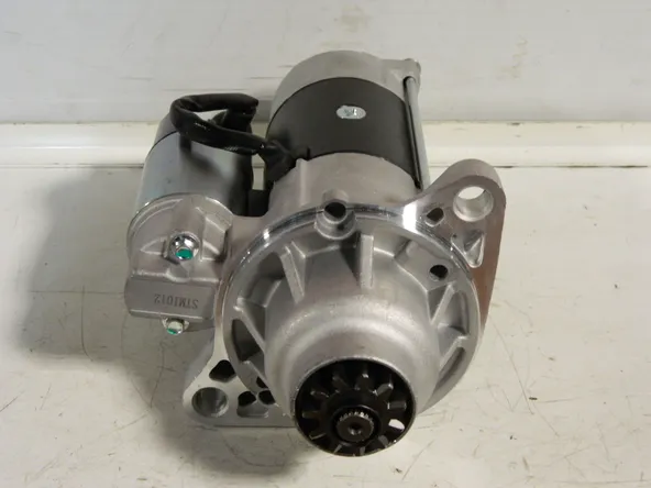Стартер GENERAL PARTS STMI012 6D17 24V
