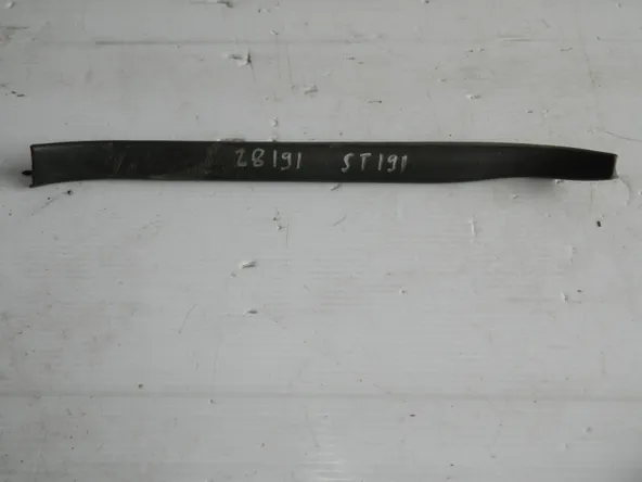 Накладка на порог TOYOTA CORONA ST191 Зад Прав (Б/У) 6791720170