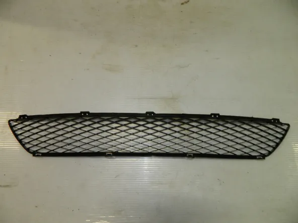 Решетка бампера API MZ250000G2000 MAZDA 6