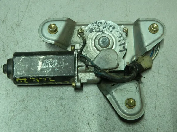 Мотор заднего дворника TOYOTA ESTIMA LUCIDA TCR20 (Контрактный) 81528800