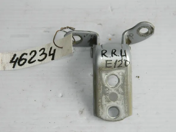 Петля двери TOYOTA COROLLA NZE120 Зад Прав (Б/У) 46234