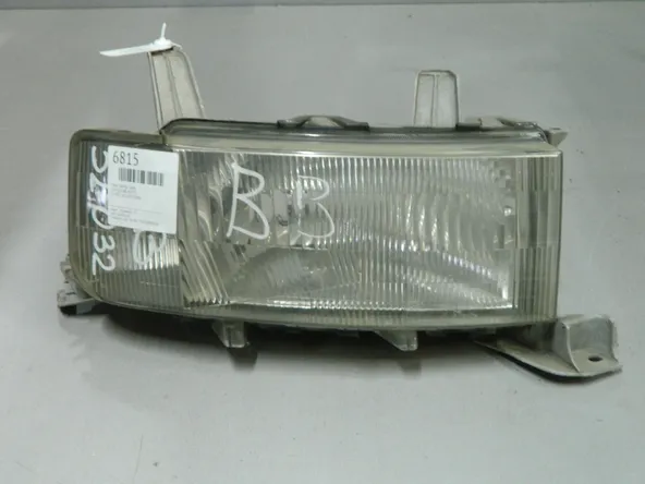 Фара TOYOTA BB NCP31 Перед Прав 52032 (Контрактный) 03344832