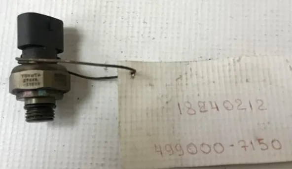 Датчик давления масла ГУР TOYOTA (Контрактный)1824 8944851010