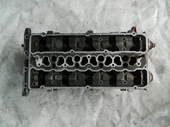 Головка блока цилиндров MITSUBISHI 4G94 (Контрактный) 72367203