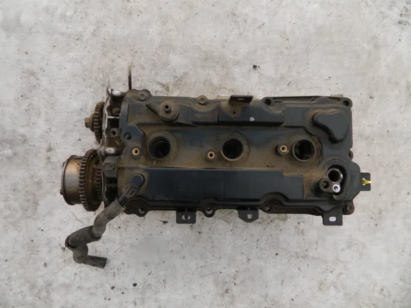 Головка блока цилиндров NISSAN VQ25DE Прав (Контрактный) 79768962