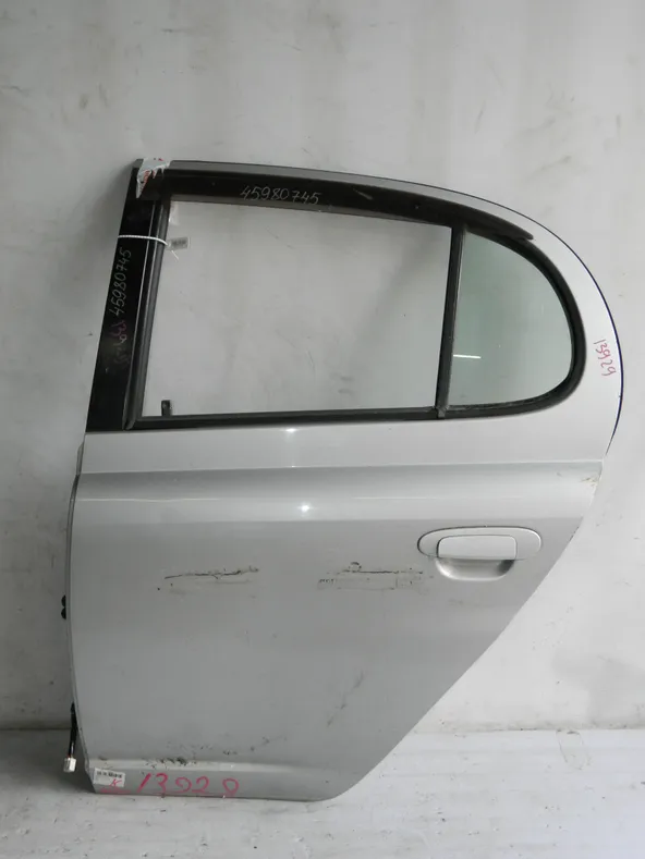Дверь TOYOTA PLATZ SCP11 Зад Лев (Контрактный) 45980745