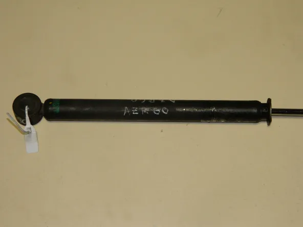 Амортизатор TOYOTA NOAH AZR60 Зад (Контрактный) 45992043