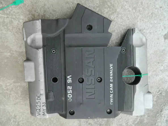 Накладка декоративная на двигатель NISSAN CEDRIC VQ25DE (Контрактный) 81530866