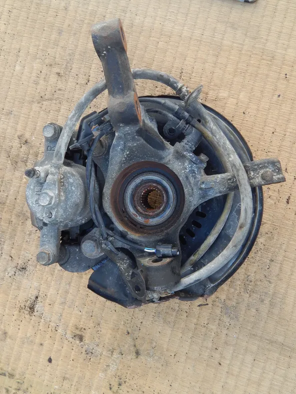 Ступица TOYOTA PLATZ NCP12 Перед Прав (Контрактный) 28603801