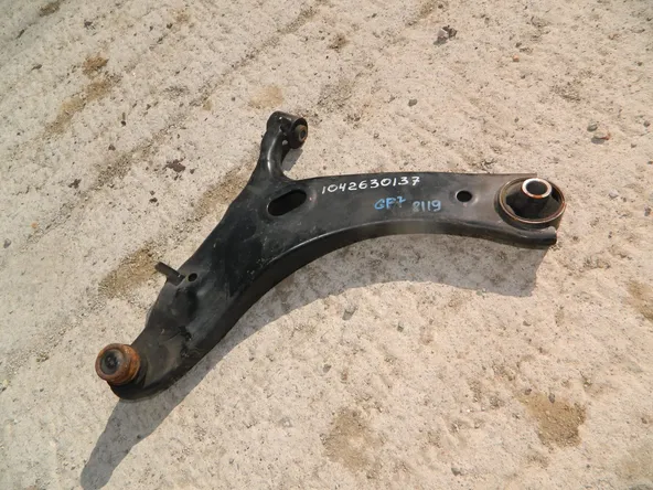 Рычаг подвески SUBARU XV GP7 Перед Лев (Контрактный) 1042630137