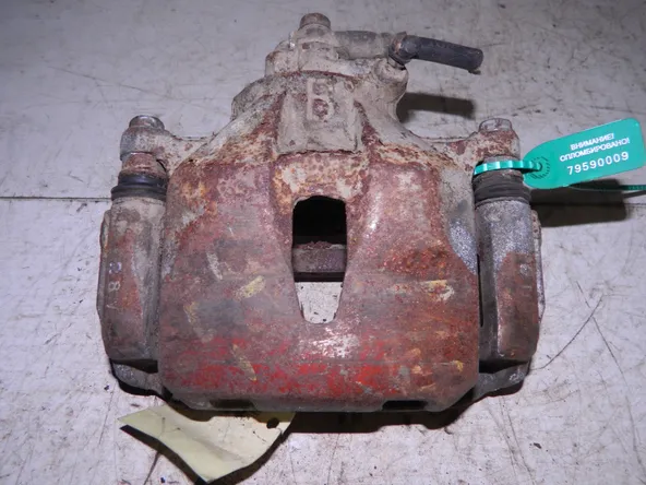 Суппорт TOYOTA ESTIMA ACR40 Перед Лев (Контрактный) 79590009