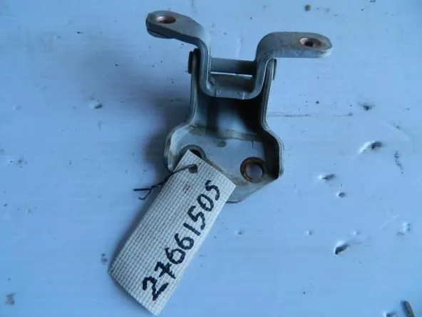 Петля двери MAZDA DEMIO DW5W Перед Лев (Контрактный)