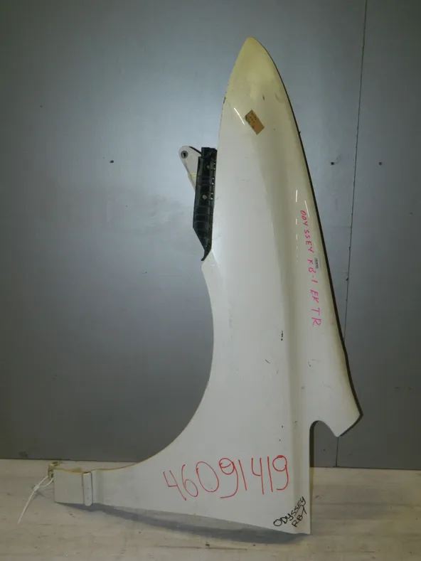 Крыло HONDA ODYSSEY RB1 Перед Лев (Контрактный) 46091419