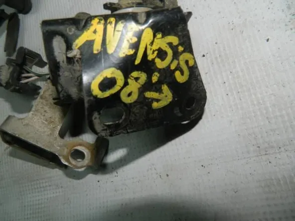 Датчик высоты дорожного просвета TOYOTA AVENSIS AZT250L (Контрактный) 8940720020