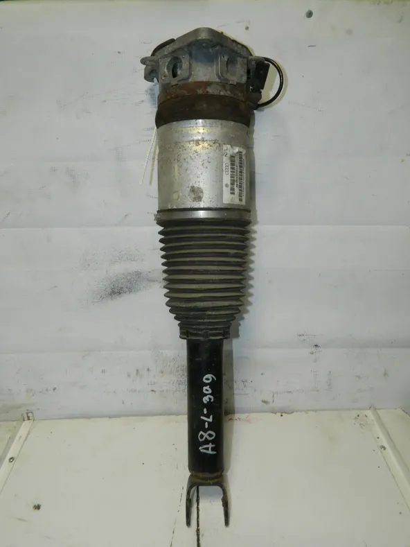 Стойка подвески AUDI A8 4E2 Зад Лев (Контрактный) 45976245 4E0616001E