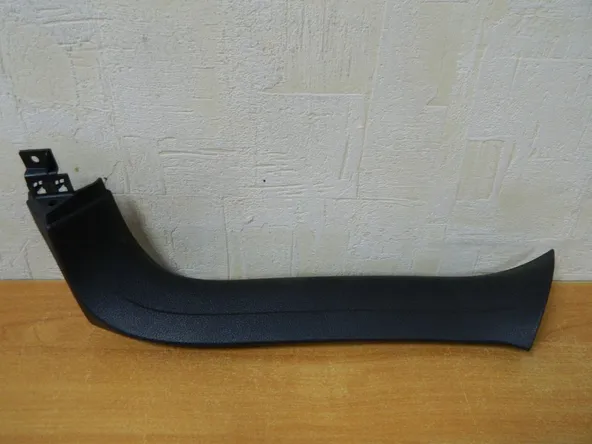 Обшивка двери багажника AUDI Q7 4L Прав (Б/У) 35032026 4L0867608