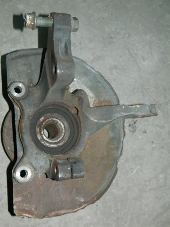 Ступица MITSUBISHI DION CR9W Перед Прав (Контрактный) 79591290