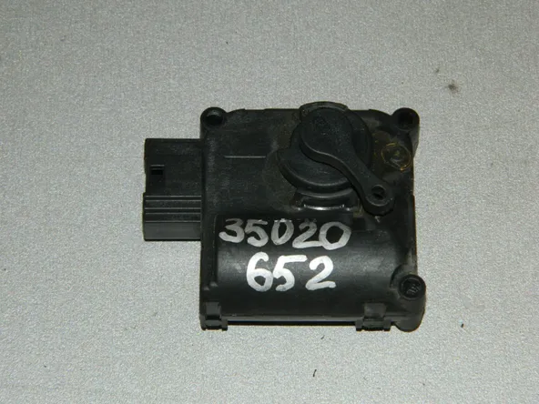 Моторчик заслонки печки AUDI Q7 4L BAR (Б/У) 35020652