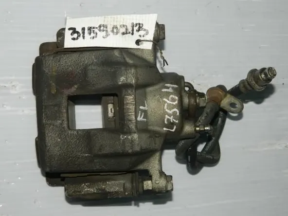 Суппорт TOYOTA PORTE NNP11 Перед Лев (Контрактный)