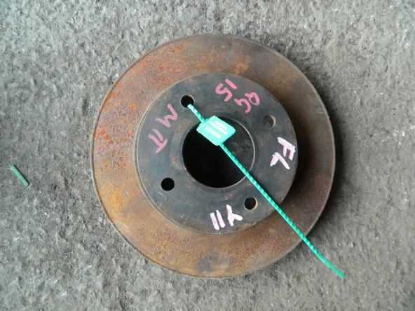 Диск тормозной NISSAN AD Y11 Перед (Контрактный) 81530588