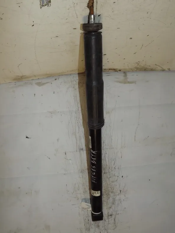 Амортизатор подвески HONDA FIT GE6 Задн (Контрактный) 35023180 52610TF0J030