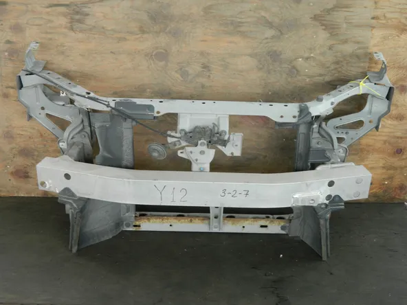 Рамка радиатора NISSAN WINGROAD Y12 (Контрактный) 94584290