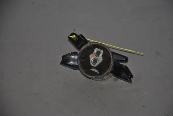 Подушка двигателя KIA RIO QB G4FA Лев (Б/У) 40940242