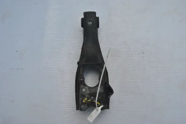 Рычаг подвески TOYOTA TOWN ACE NOAH SR40G Перед Прав (Контрактный) 46091331