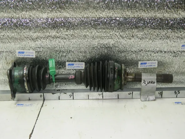 Привод MITSUBISHI PAJERO V46W 4M40 Перед Прав (Контрактный) D9996296