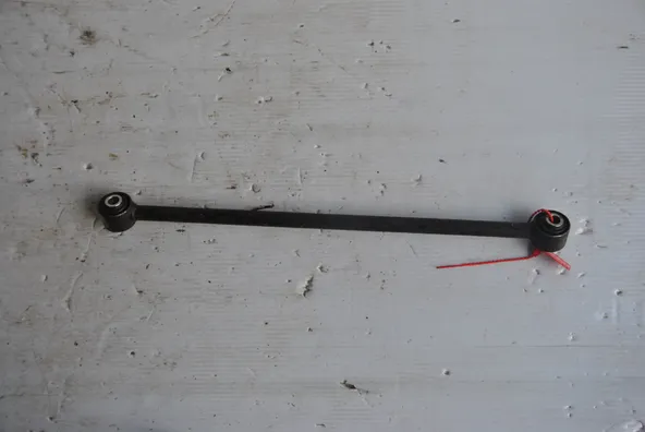 Тяга подвески TOYOTA CAMRY SV30 Зад (Контрактный) 25284017