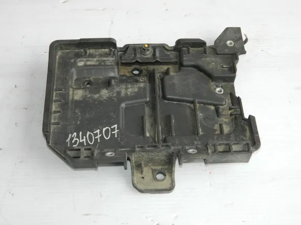 Площадка под АКБ HYUNDAI SOLARIS HCR G4LC (Б/У)