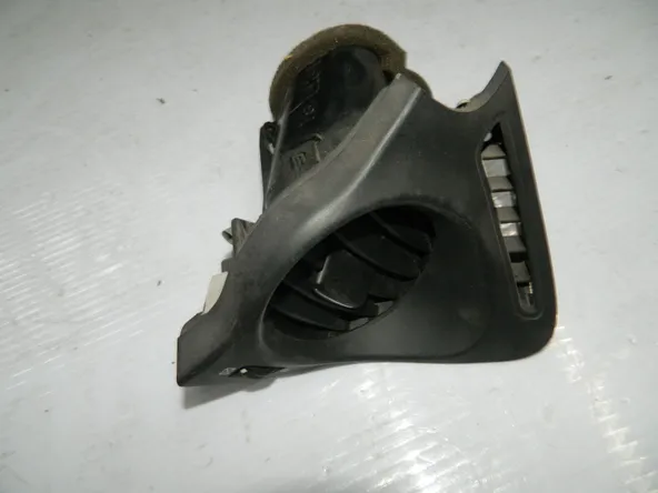 Дефлектор воздушный LEXUS IS250 GSE20 Перед Лев (Контрактный)