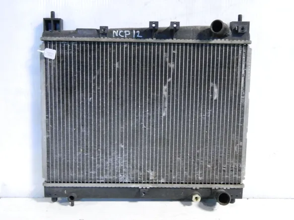 Радиатор ДВС TOYOTA PLATZ NCP12 (Контрактный) 69586286