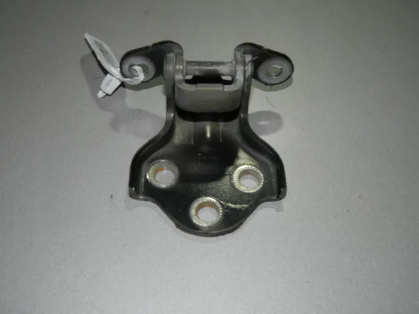 Петля двери CHEVROLET LACETTI J200 (Б/У) 45989327