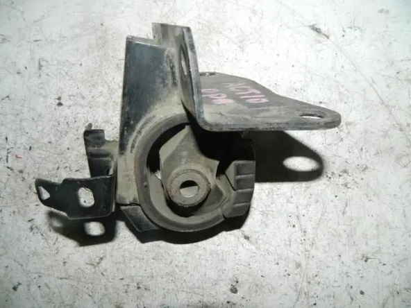 Подушка двигателя TOYOTA OPA ACT10 1AZFSE Лев (Контрактный)