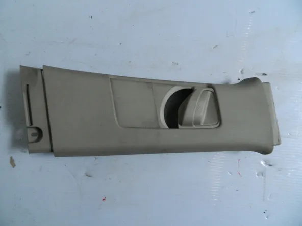 Обшивка стойки TOYOTA CAMRY ACV40 Прав Верх (Контрактный) 4582604 6241033140