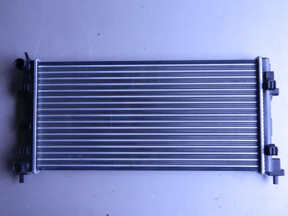 Радиатор охлаждения JORDEN JH20POL11162A VOLKSWAGEN POLO 11-