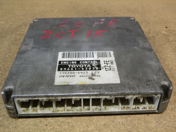 Блок управления ДВС TOYOTA COROLLA 1ZZFE (Контрактный) 10049 8966163030