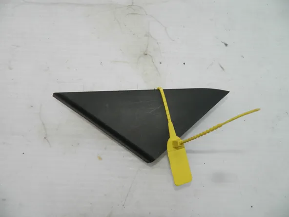 Уголок двери внутренний KIA SOUL AM 2008-2014 Перед Лев (Контрактный) 94584097