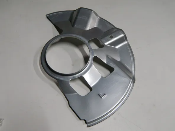 Кожух тормозного диска GENERAL PARTS GJ6A33271 MAZDA ATENZA GG3P / GG3S / GGEP / MAZDA6 GG / GY FL