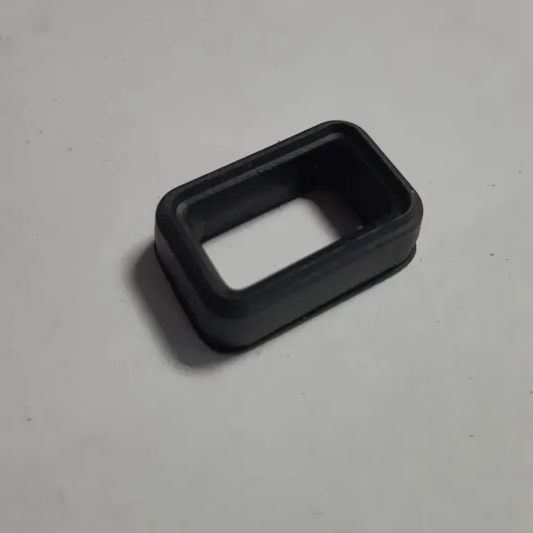 Прокладка свечных колодцев NISSAN 132714M501 NISSAN Almera