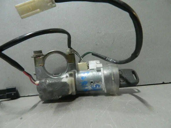 Замок зажигания SUBARU FORESTER SF5 (Контрактный) 81532290