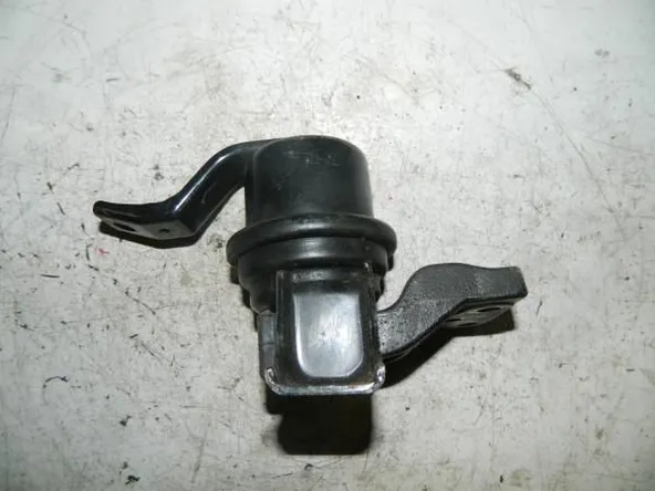 Подушка двигателя MITSUBISHI MR491479 K3 MITSUBISHI LANCER CS5W 4G93 Прав (Контрактный)