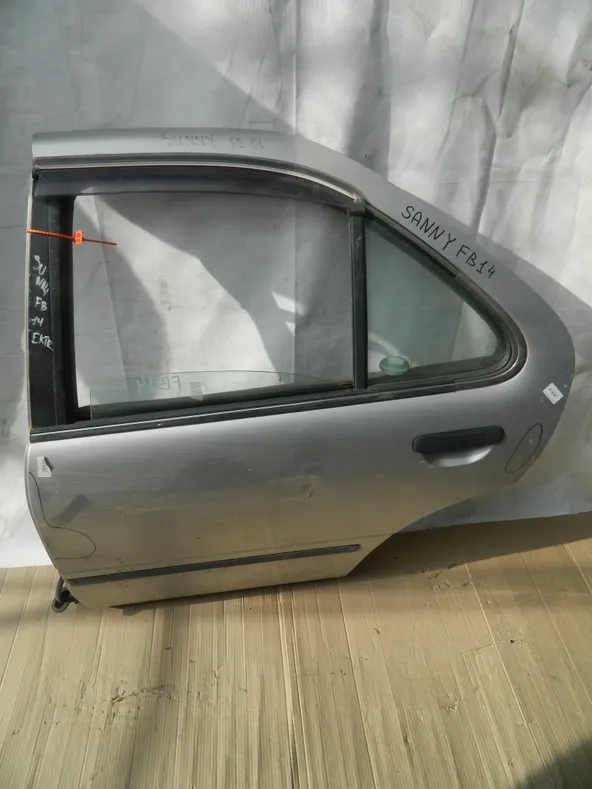 Дверь NISSAN SUNNY FB14 Зад Лев (Контрактный) 65243058