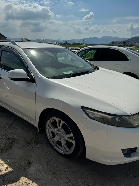 Крыло HONDA ACCORD CW2 Перед Прав (Контрактный) 30588011