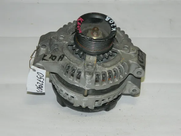 Генератор HONDA  ACCORD CM1 K20A (Контрактный)