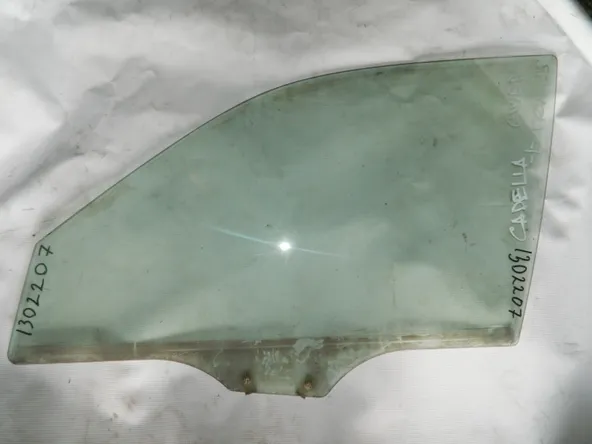 Стекло двери MAZDA CAPELLA GWER Перед. Лев (Контрактный) 1302207