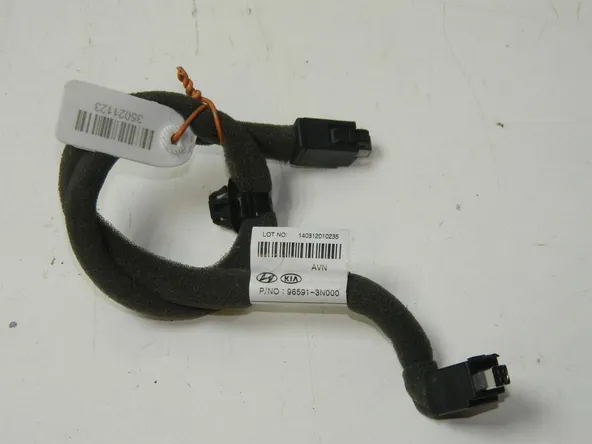 Провод магнитолы HYUNDAI EQUUS VI G6DA 2013-2015 (Б/У) 35021123