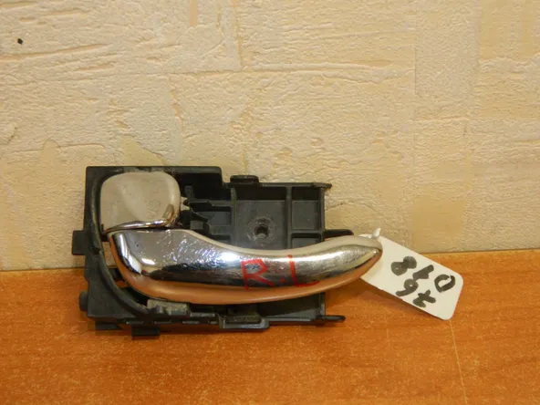 Ручка двери NISSAN MAXIMA A33 Лев (Б/У) 76018